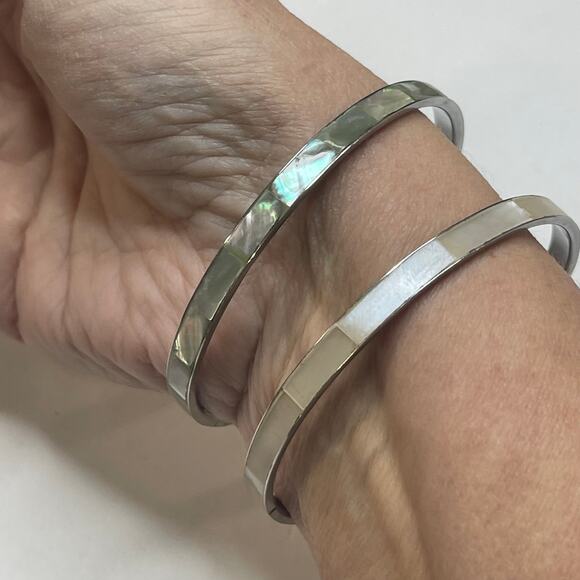 The Unbranded Brand Jewelry - Two bangle bracelets white and colorful mother of pearl look versatile trendy